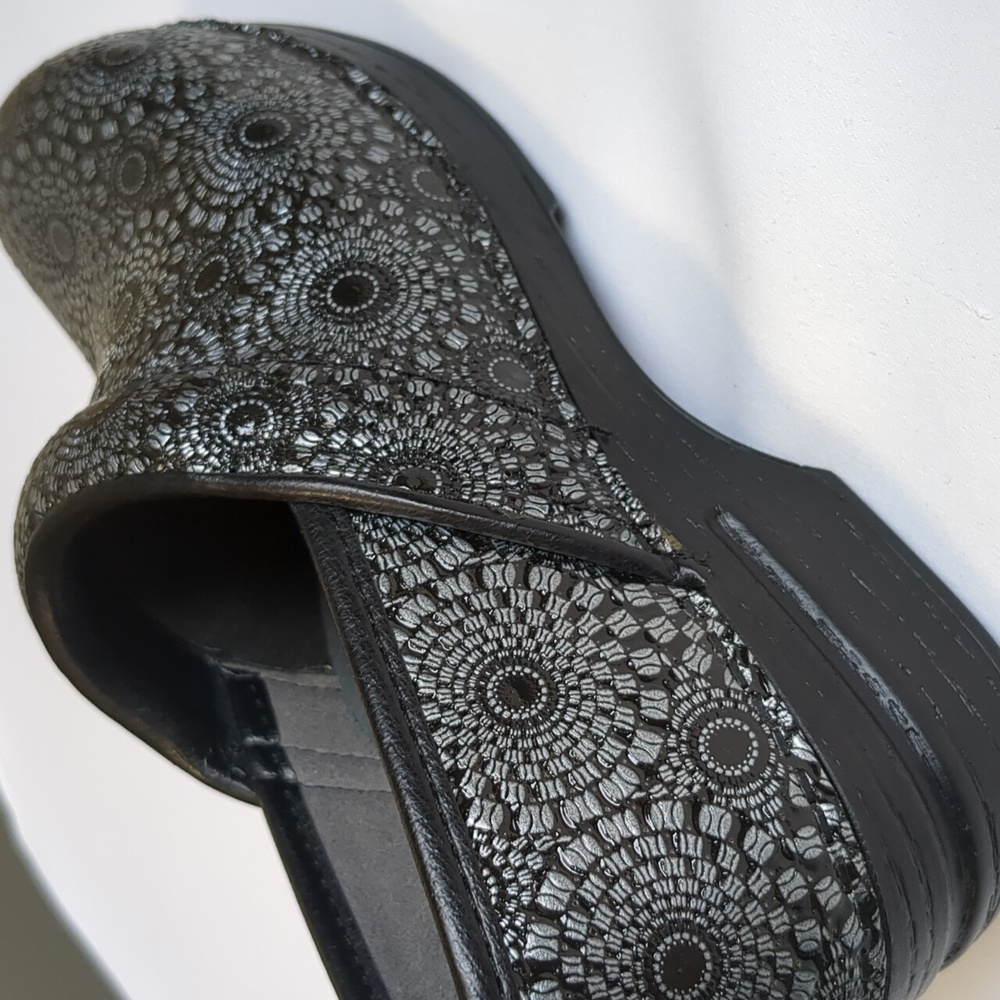 Dansko Pro XP Medallion Metallic Leather Slip Resistant Clog Sz EU 36/US 5.5-6 - Picture 13 of 16